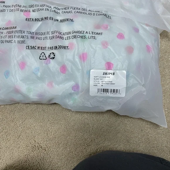 SKIMS Light Blue Heart Print Button-Up Pajama Top - Picture 5 of 6